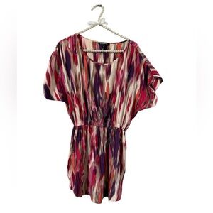 Express Multicolor Brushstroke Short-Sleeve Tunic in Pink, Purple, Cream, Tan